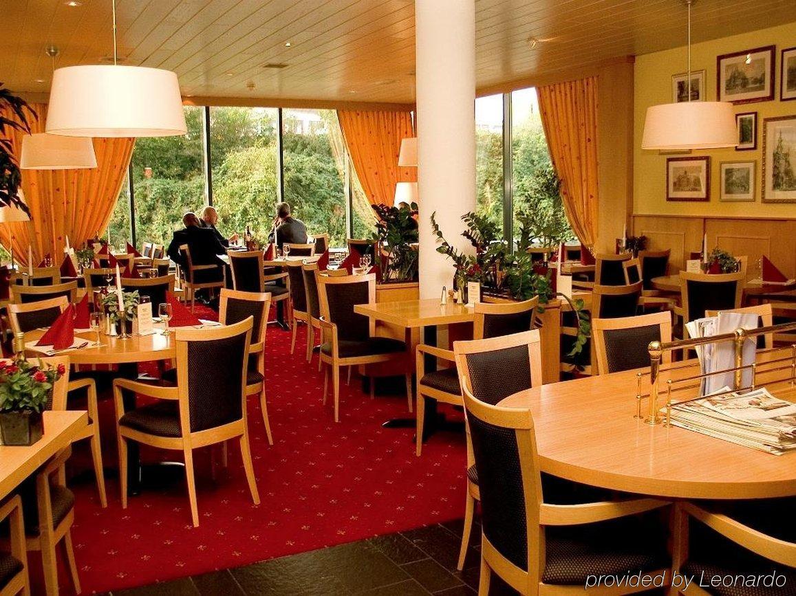 Bastion Hotel Heerlen Restoran gambar